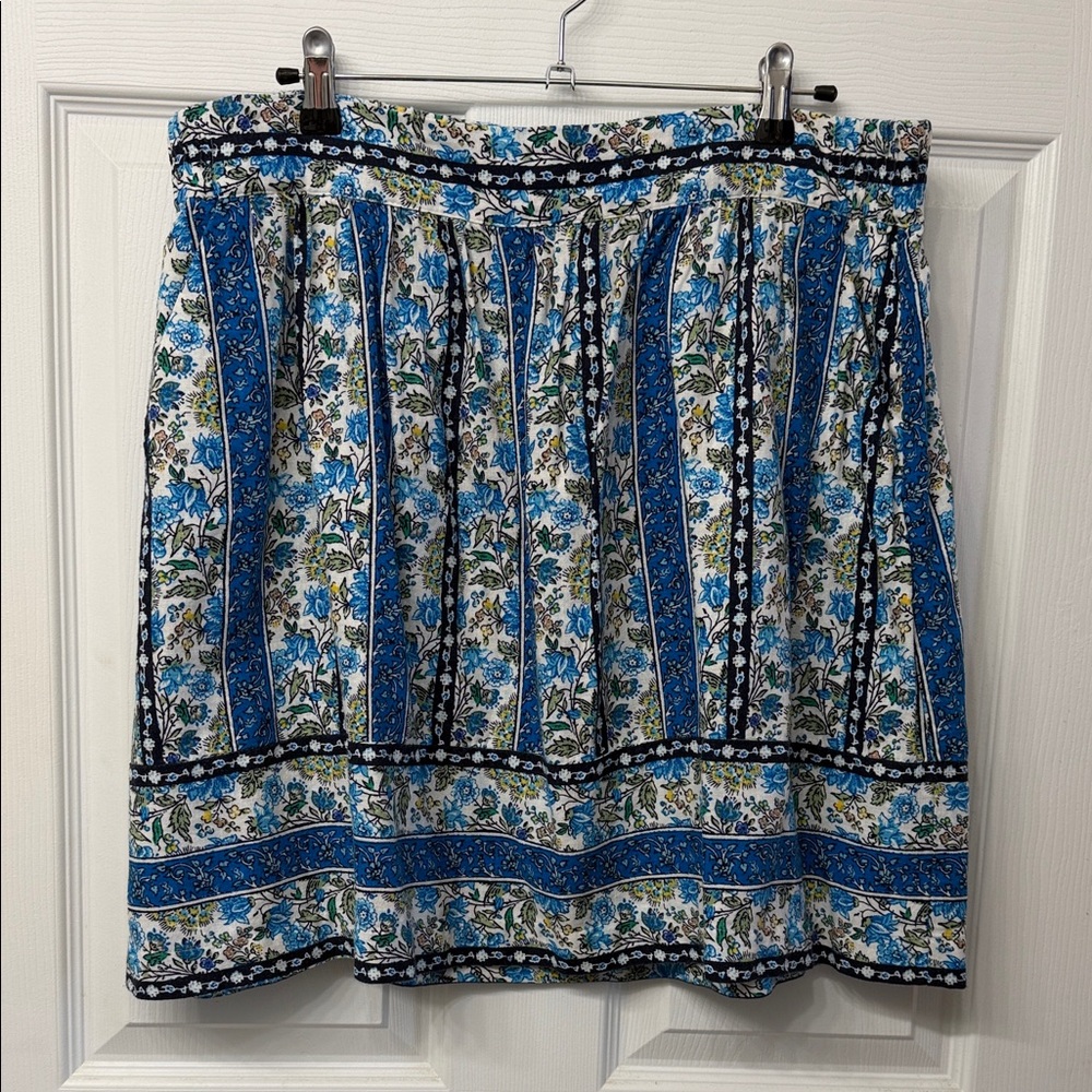 LOFT Blue and White Floral Skirt with Pockets